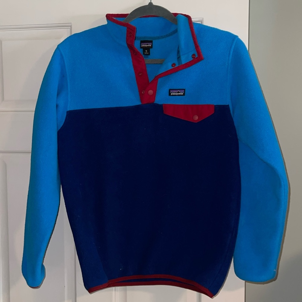 Patagonia Size XL Kids pullover